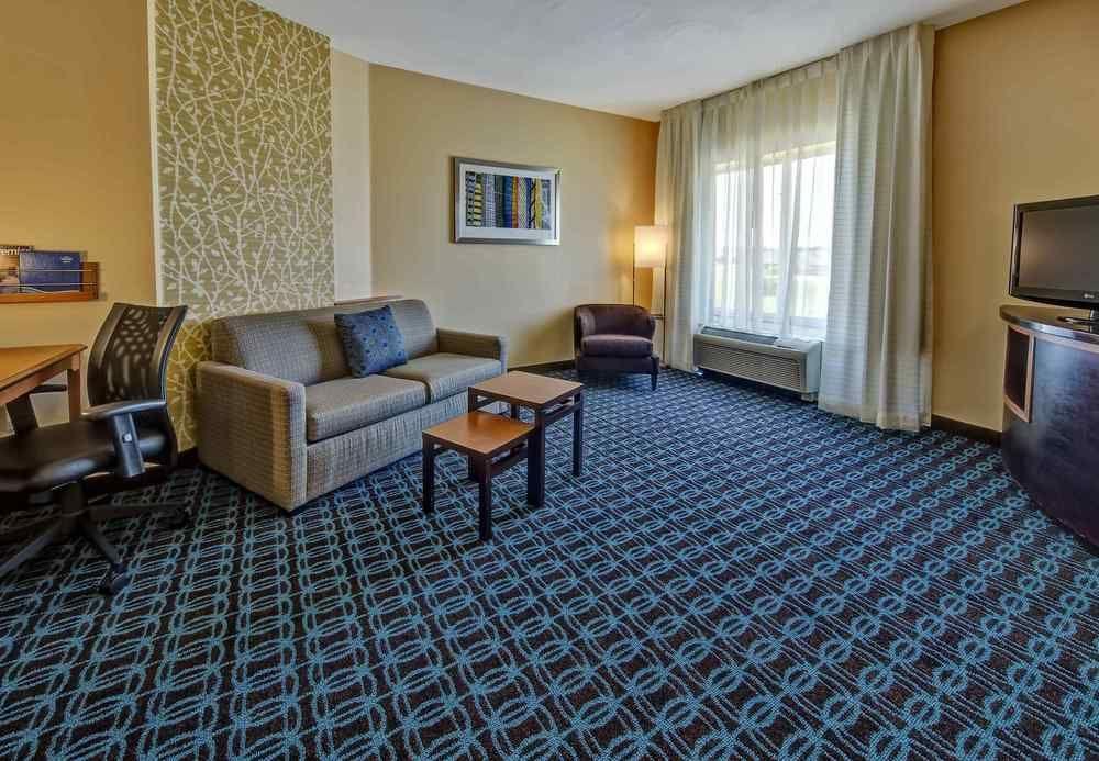 Fairfield Inn & Suites By Marriott Oklahoma City Nw Expressway/Warr Acres Eksteriør bilde