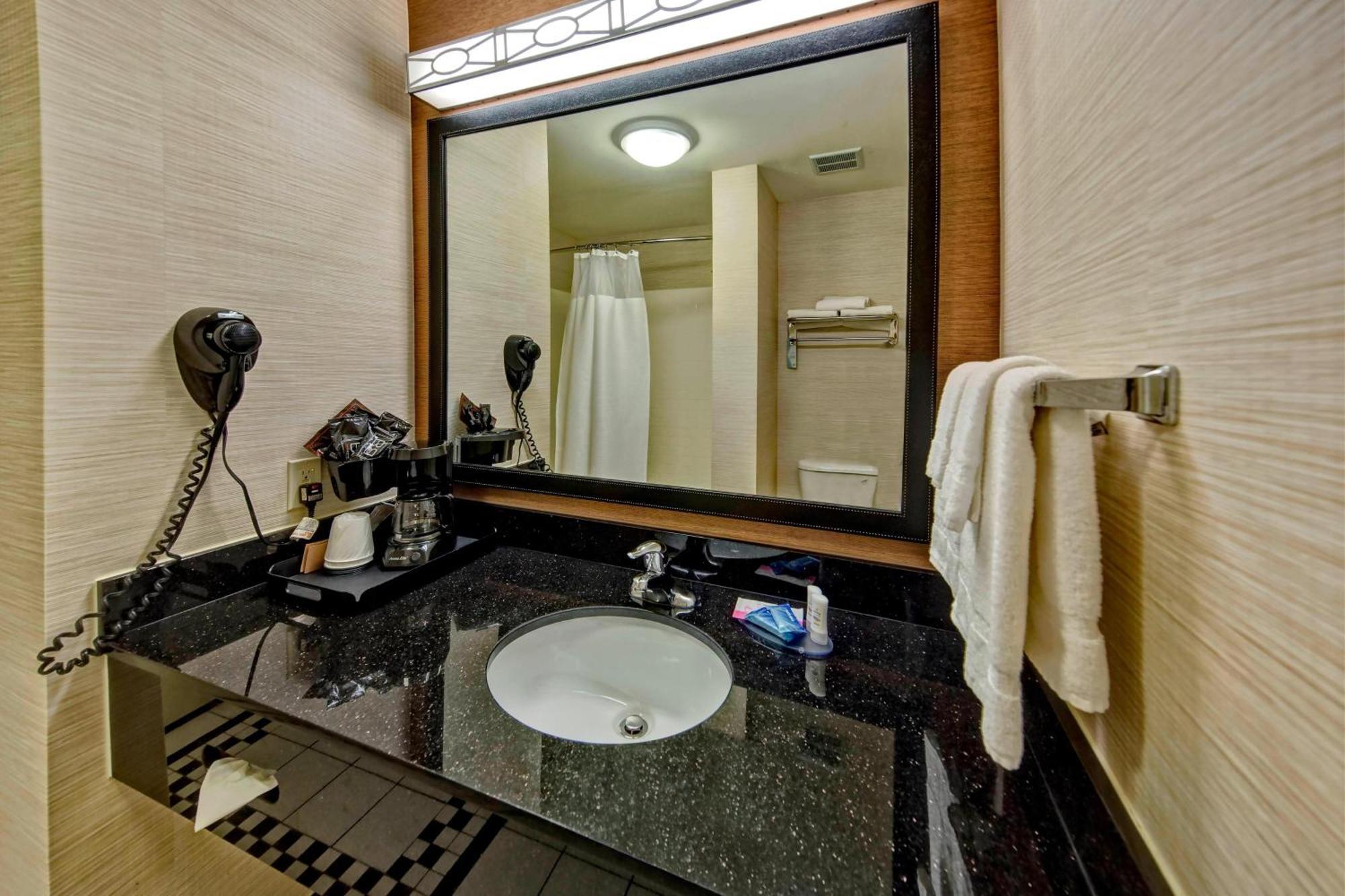 Fairfield Inn & Suites By Marriott Oklahoma City Nw Expressway/Warr Acres Eksteriør bilde