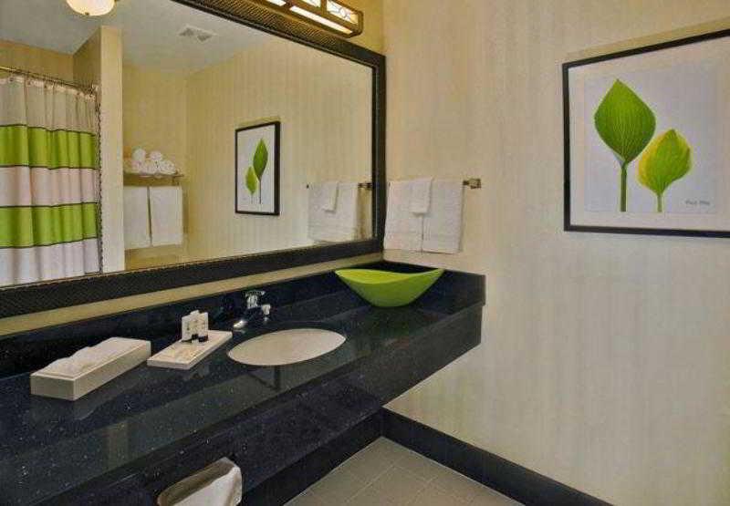Fairfield Inn & Suites By Marriott Oklahoma City Nw Expressway/Warr Acres Eksteriør bilde